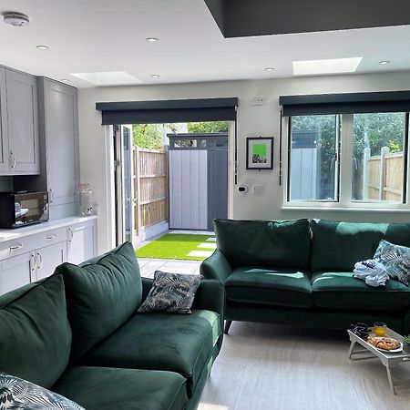 Superb Townhouse Near Vibrant Gloucester Road Bristol Dış mekan fotoğraf
